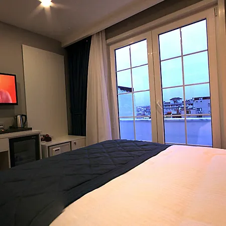 Taksim Santa Lucia 4* 이스탄불