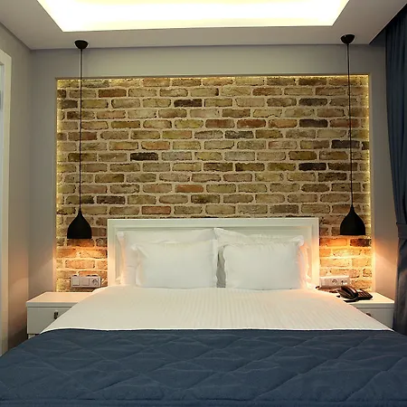 Taksim Santa Lucia Szálloda 4*