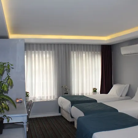 Szálloda Taksim Santa Lucia 4*